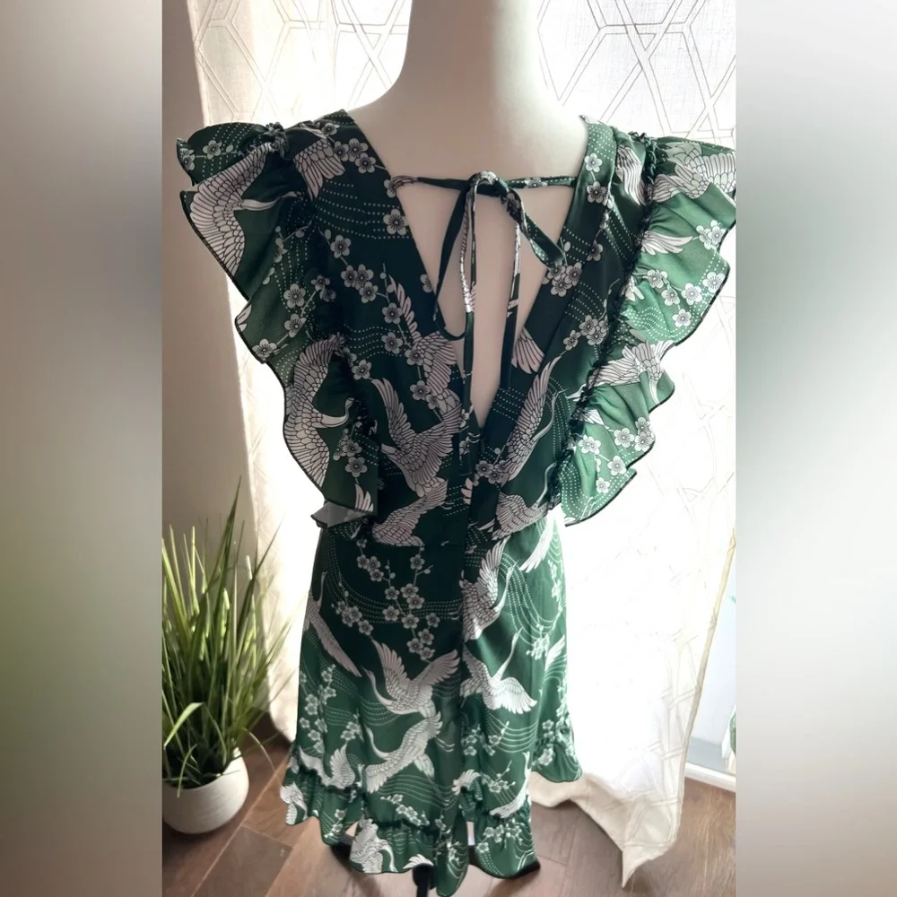 CUPSHE Dress Sz Medium - Picture 5 of 13